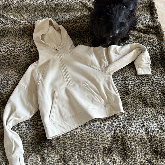 Super cute 1/4 zip hoodies, xs. Price per sweater - Picture 3 of 4